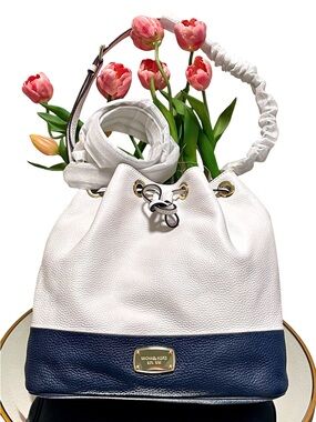 New Michael Kors White Navy Genuine Leather large convertible Bag nautical hobo